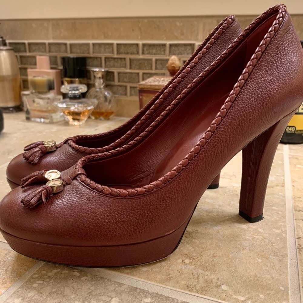 Gorgeous Gucci pumps - Picture 2 of 6